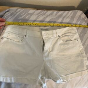 LOFT Women's Cream Jean Shorts